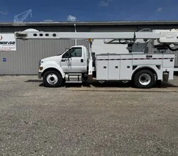 2015 Versalift VO360XMHI-01 MOUNTED ON 2015 FORD F750