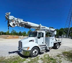 2014 Altec DC47TR MOUNTED ON 2014 KENWORTH T370