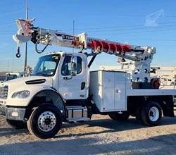 2026 Terex COMMANDER 4047 MOUNTED ON 2027 FREIGHTLINER BUSINESS CLASS M2 106