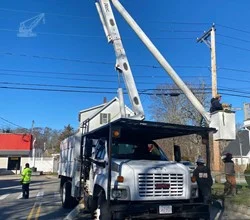 2005 Altec LRV55 MOUNTED ON 2005 GMC 7500