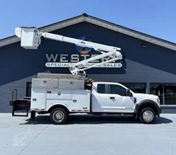2017 Altec AT40G MOUNTED ON 2017 FORD F550 SD