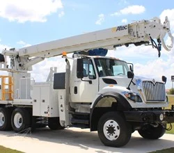 2014 Altec D4060TR MOUNTED ON 2014 INTERNATIONAL WORKSTAR 7500