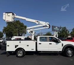 2020 Altec AT37G MOUNTED ON 2020 FORD F550