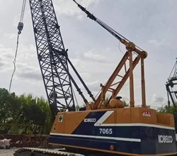 2000 Kobelco 7065
