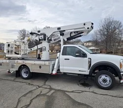 2025 Versalift VST47N MOUNTED ON 2024 FORD F550 SD XL