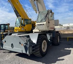 1999 Terex RT230