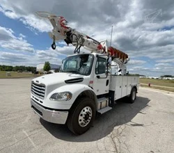 2024 Terex COMMANDER 4047 MOUNTED ON 2025 FREIGHTLINER BUSINESS CLASS M2 106