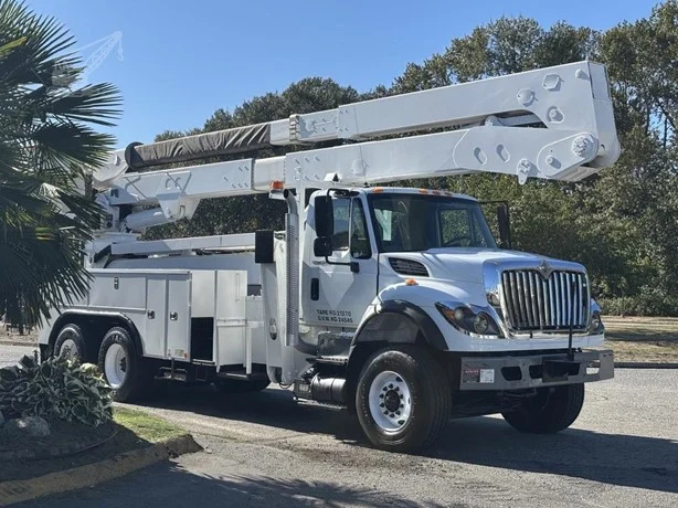 2013 Altec A77TE93 MOUNTED ON 2013 INTERNATIONAL WORKSTAR 7500
