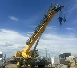2013 Grove RT880E
