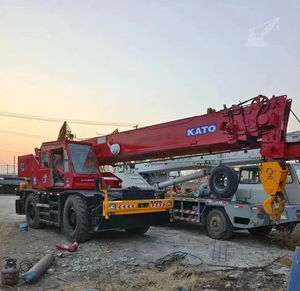 2006 Kato KR25HV