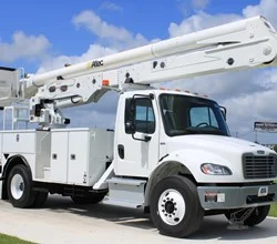 2019 Altec AA55 MH MOUNTED ON 2019 FREIGHTLINER BUSINESS CLASS M2 106