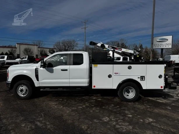 2026 Venturo ET16KXX MOUNTED ON 2026 FORD F350 XL