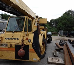 1991 Grove RT58D