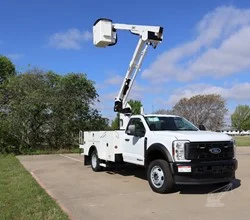 2026 Versalift SST40EIH MOUNTED ON 2026 FORD F550