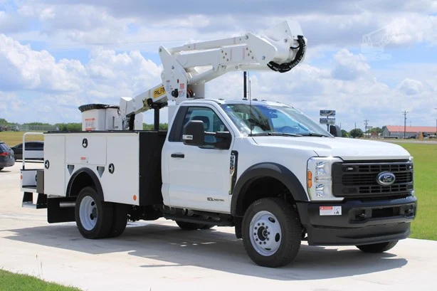 2025 Palfinger ETC37IH MOUNTED ON 2024 FORD F550