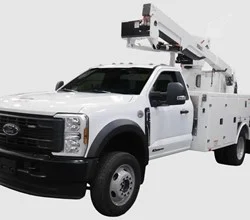 2024 Versalift SST40EIH MOUNTED ON 2024 RAM 5500 HD