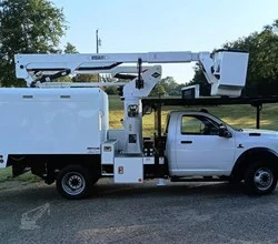 2024 Versalift SST40EIH MOUNTED ON 2024 RAM 5500 HD