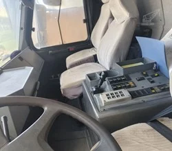 2005 Grove GMK6300L
