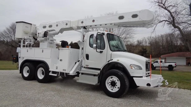 2012 Altec AM55MH MOUNTED ON 2012 FREIGHTLINER BUSINESS CLASS M2 106