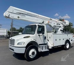 2015 Altec AA55E MOUNTED ON 2015 FREIGHTLINER BUSINESS CLASS M2 106