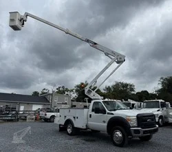 2015 Terex HI RANGER LT 40 MOUNTED ON 2015 FORD F550