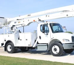 2019 Altec AA55 MH MOUNTED ON 2019 FREIGHTLINER BUSINESS CLASS M2 106