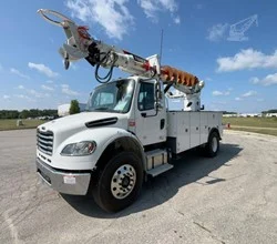 2024 Terex COMMANDER 4047 MOUNTED ON 2025 FREIGHTLINER BUSINESS CLASS M2 106