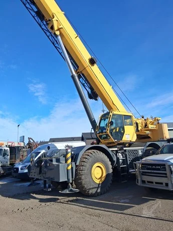 2014 Grove RT880E
