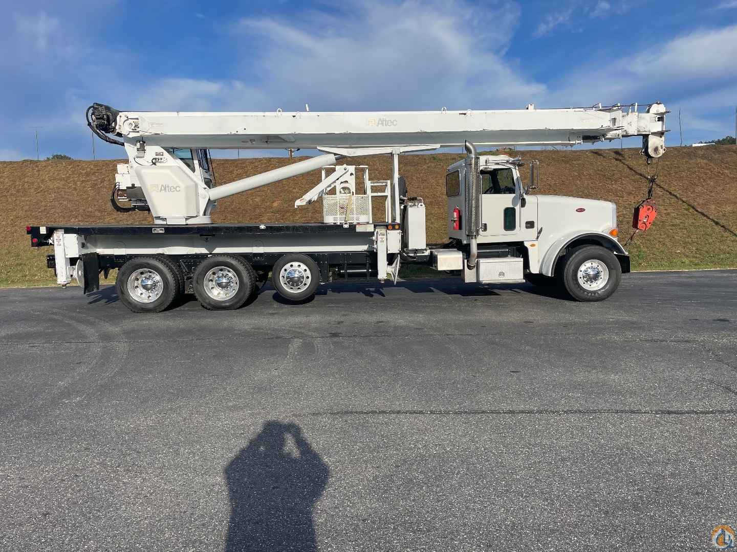 2009 Altec AC38-127S