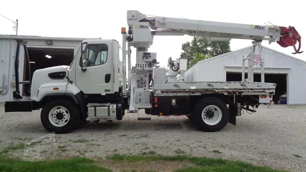 2015 Altec DL42TB MOUNTED ON 2015 FREIGHTLINER 108SD