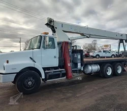 2001 Terex BT3874 MOUNTED ON 2001 VOLVO WG64