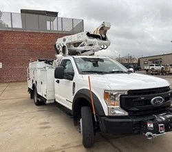 2021 Altec AT41M MOUNTED ON 2021 FORD F550