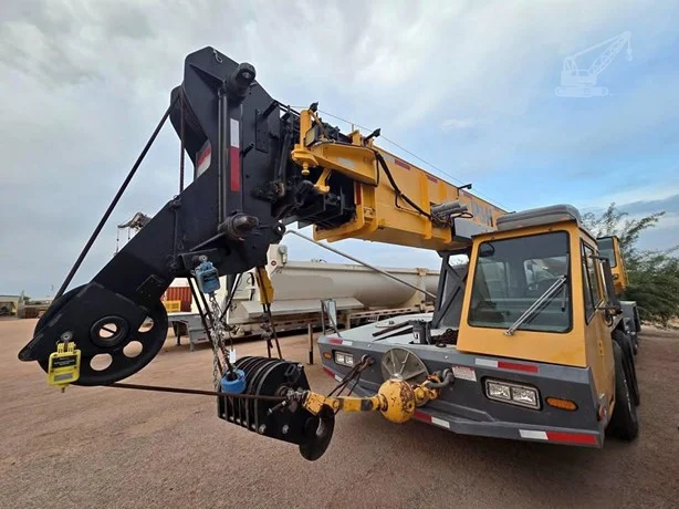 1993 P&H CNT650