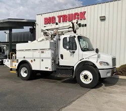 2014 Altec AT37G MOUNTED ON 2014 FREIGHTLINER BUSINESS CLASS M2 106