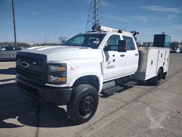 2022 Tiger CRANES 6542 MOUNTED ON 2022 CHEVROLET SILVERADO 6500HD