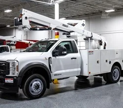 2026 Versalift SST40EIH MOUNTED ON 2026 FORD F550