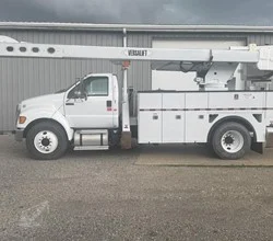 2015 Versalift VO360XMHI-01 MOUNTED ON 2015 FORD F750