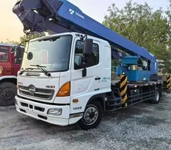 2012 Tadano AT 300CG MOUNTED ON 2012 HINO 300 3815