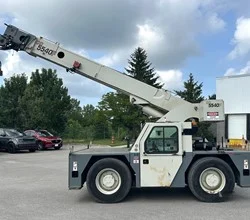 2016 Shuttlelift CD5540F