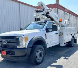 2017 Altec AT41M MOUNTED ON 2017 FORD F550