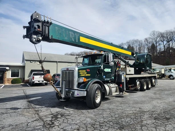 2015 Manitex 50128S MOUNTED ON 2016 PETERBILT 365