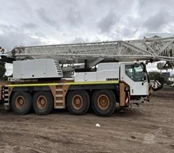 2009 Liebherr LTM1090-4