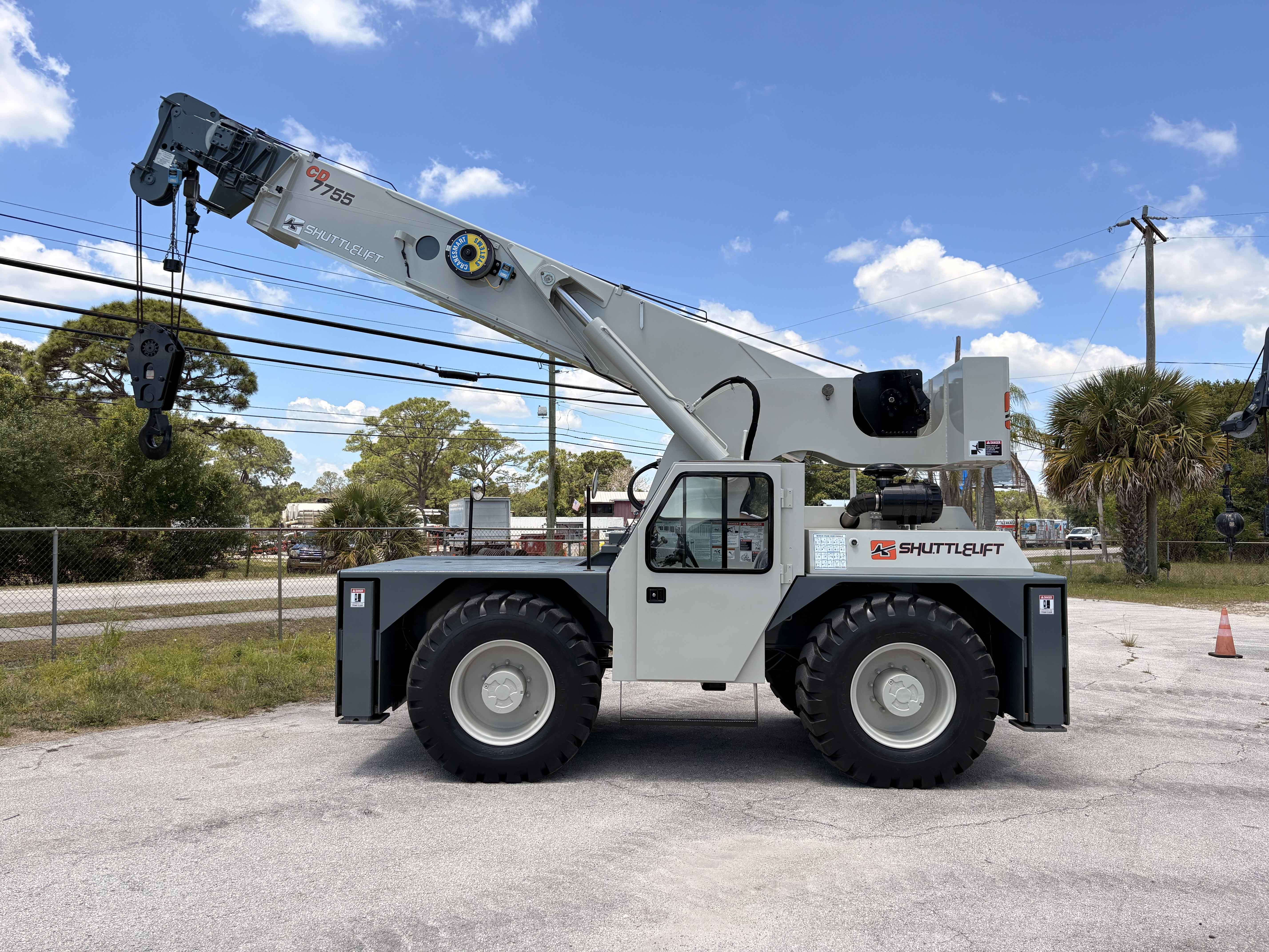 2010 Shuttlelift 7725