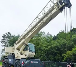 2013 Terex RT230-2