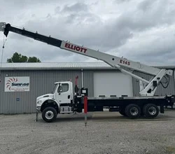 2016 Elliott E145 MOUNTED ON 2016 FREIGHTLINER BUSINESS CLASS M2 106