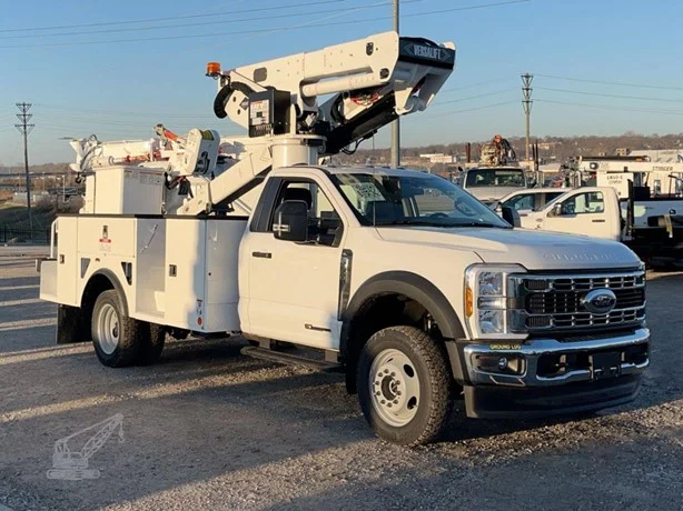 2025 Versalift VST40MHI MOUNTED ON 2026 FORD F550