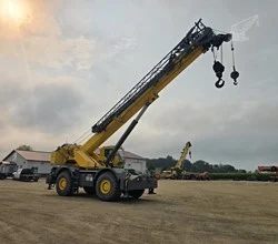 2014 Grove RT880E