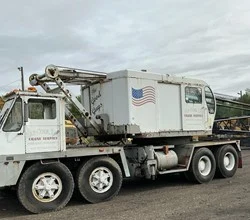 1981 P&H 790