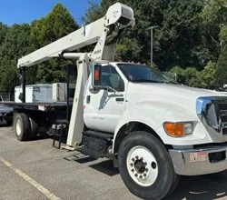 2015 National 571E2 MOUNTED ON 2015 FORD F750