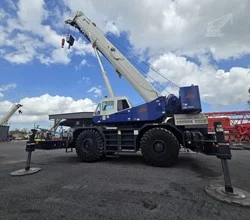2015 Tadano GR 1000XL-3